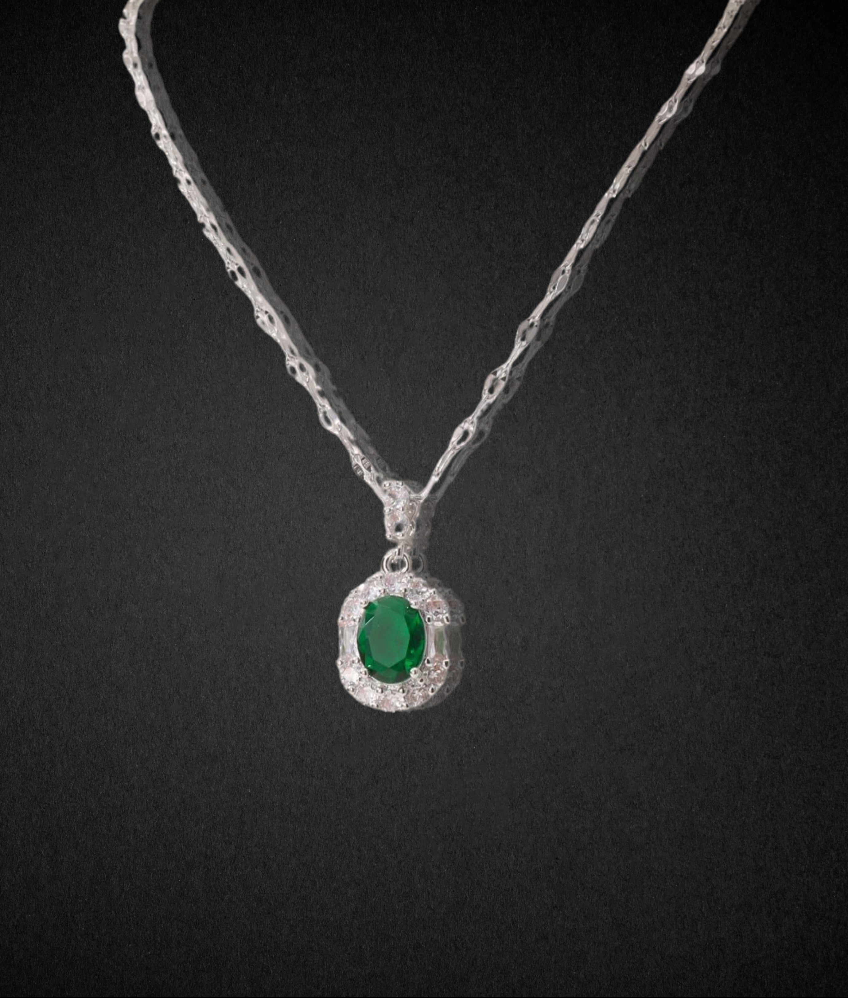 Green Elegance Necklace