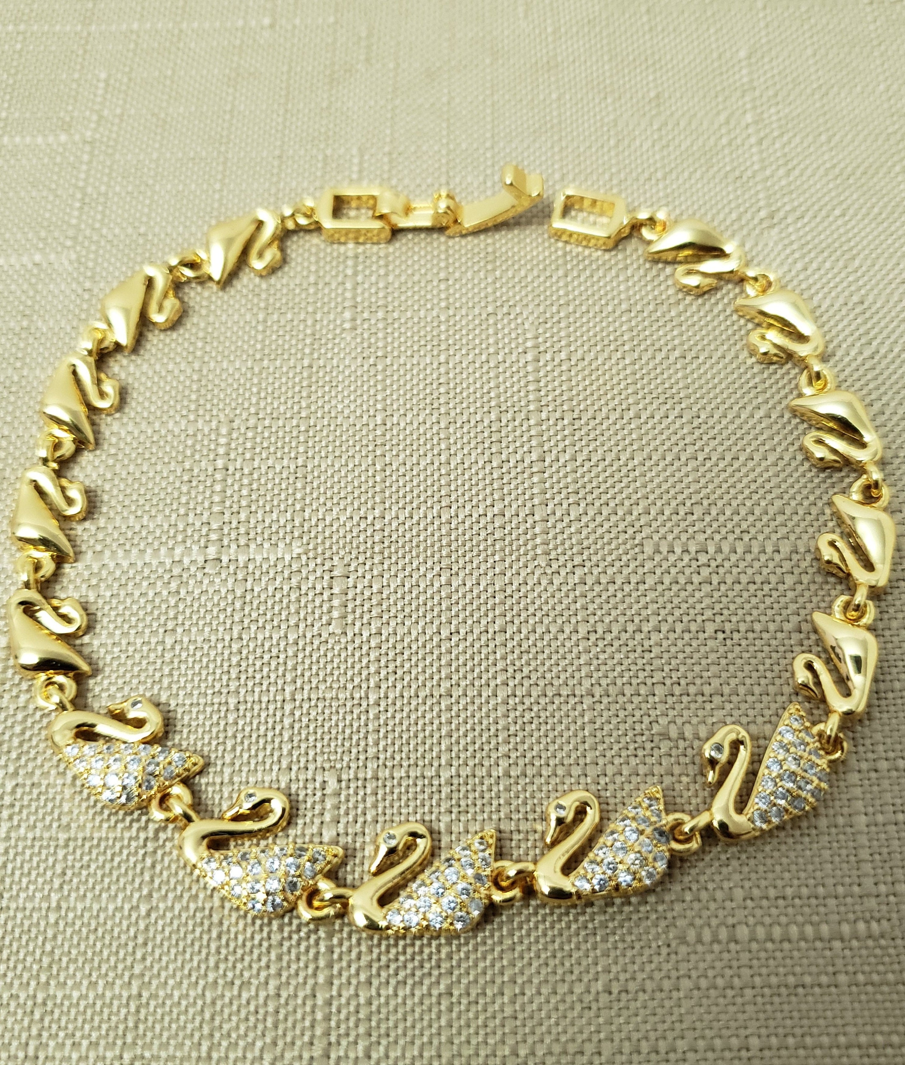 Elegant Gold Bracelet