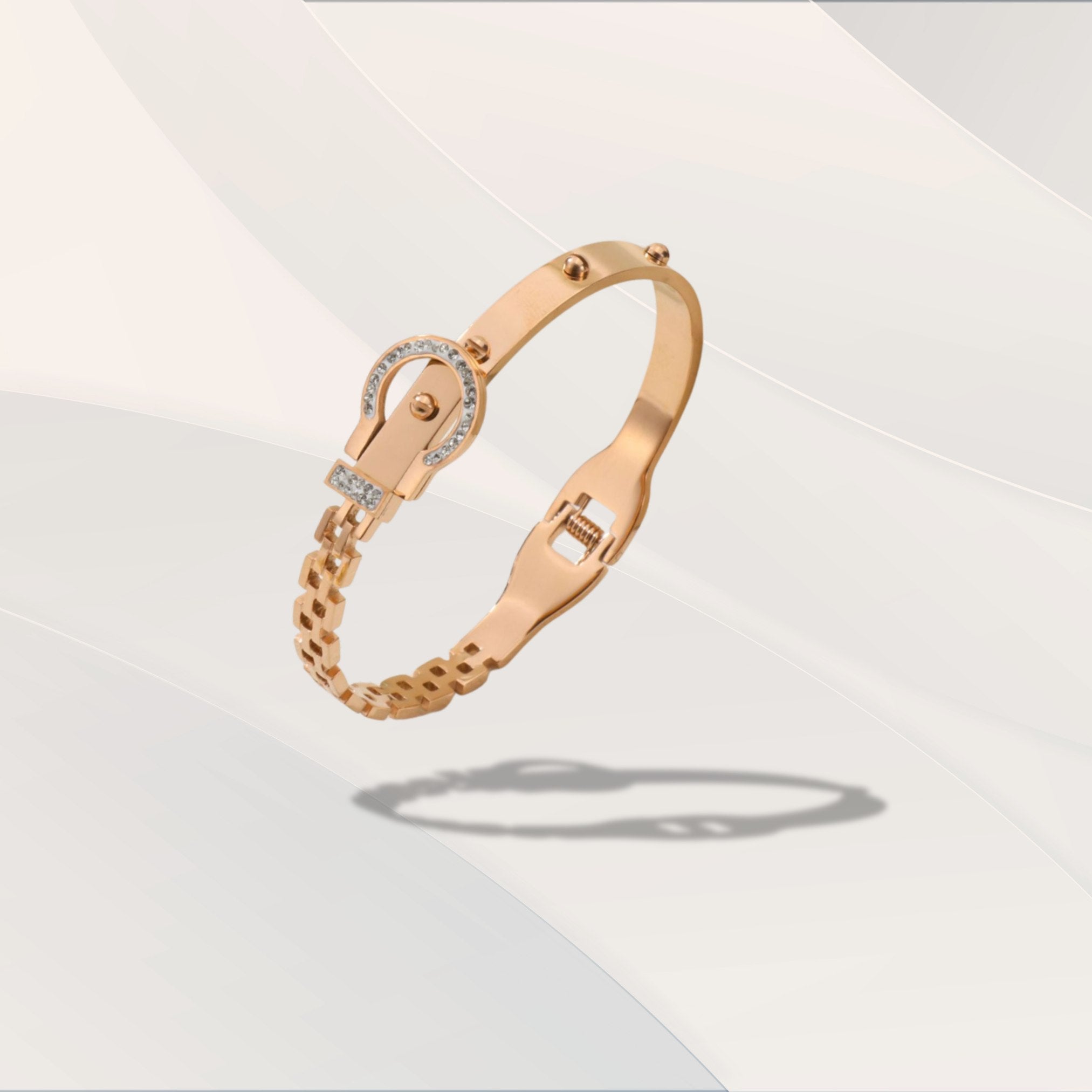 Chic Chain-Style Gold Bracelet with Elegant Studded Details - Platsilgo