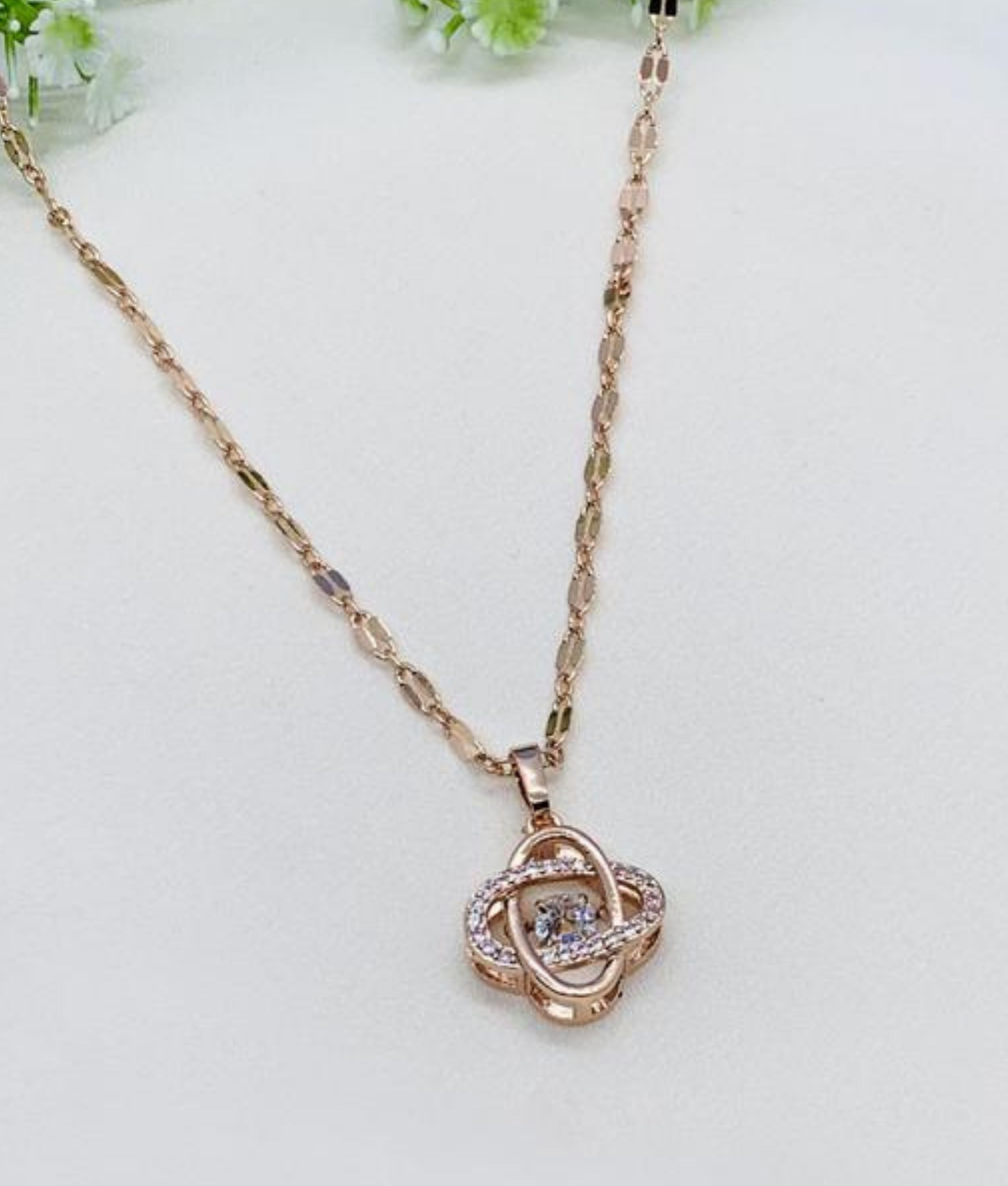 Luxurious Rose Gold With  Necklace