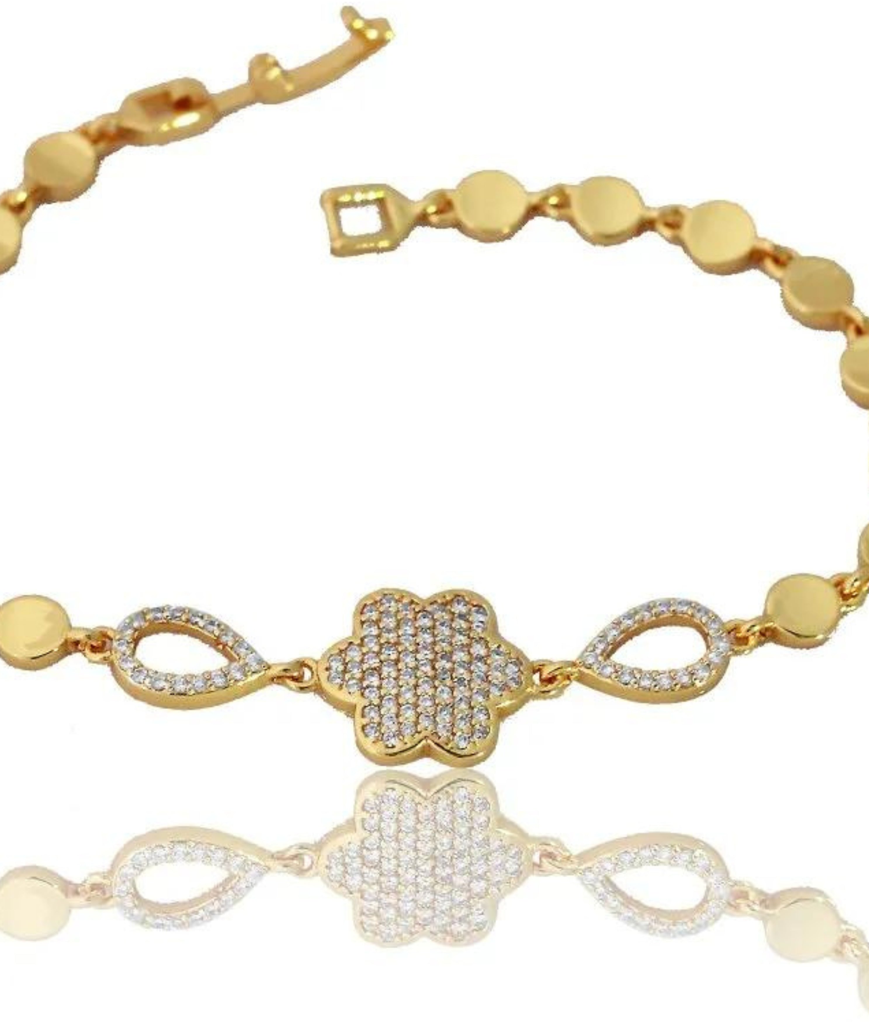 Elegant Gold Bracelet with Diamond Clasp