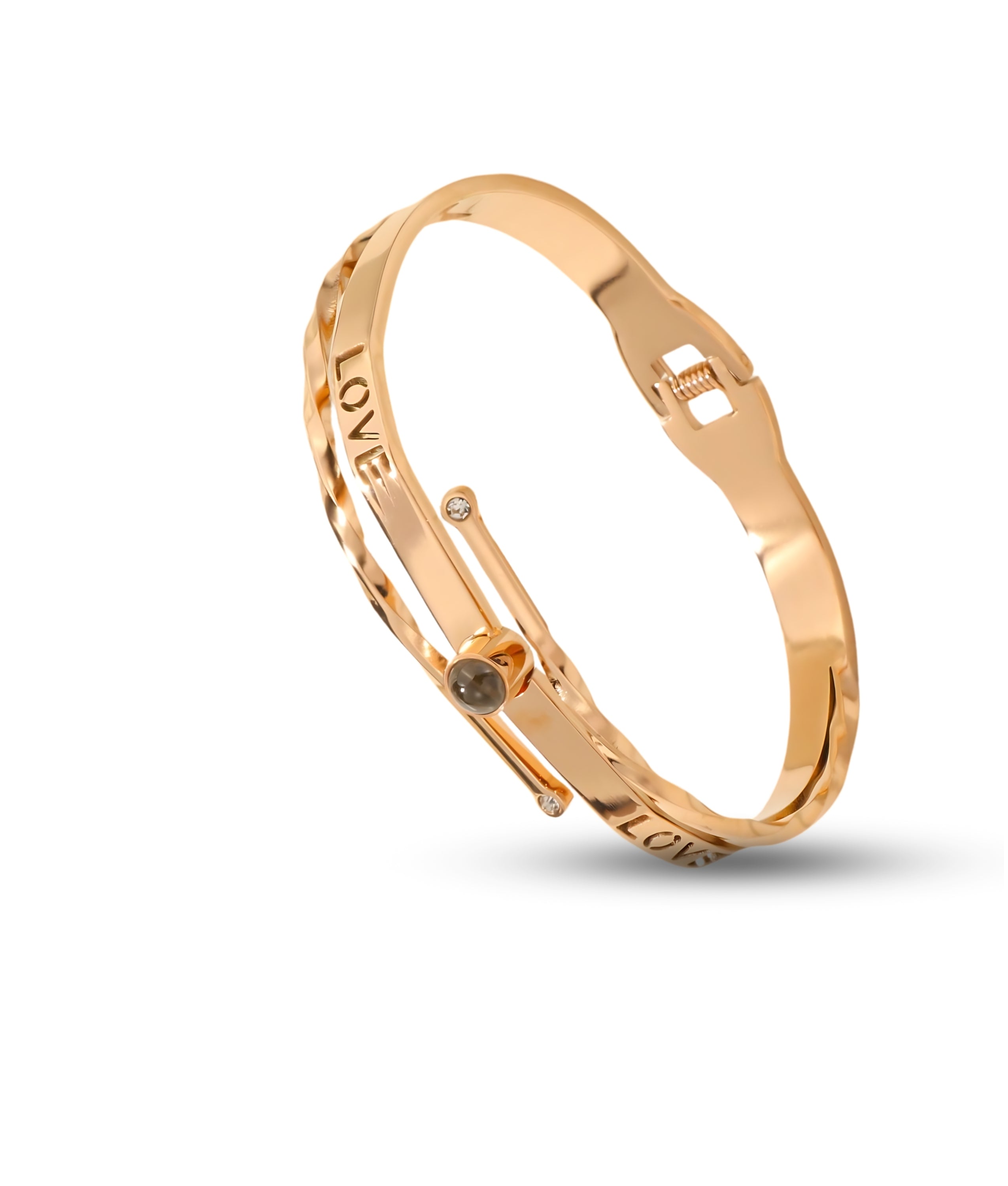 Elegant Gold Bracelet with Diamond Accent