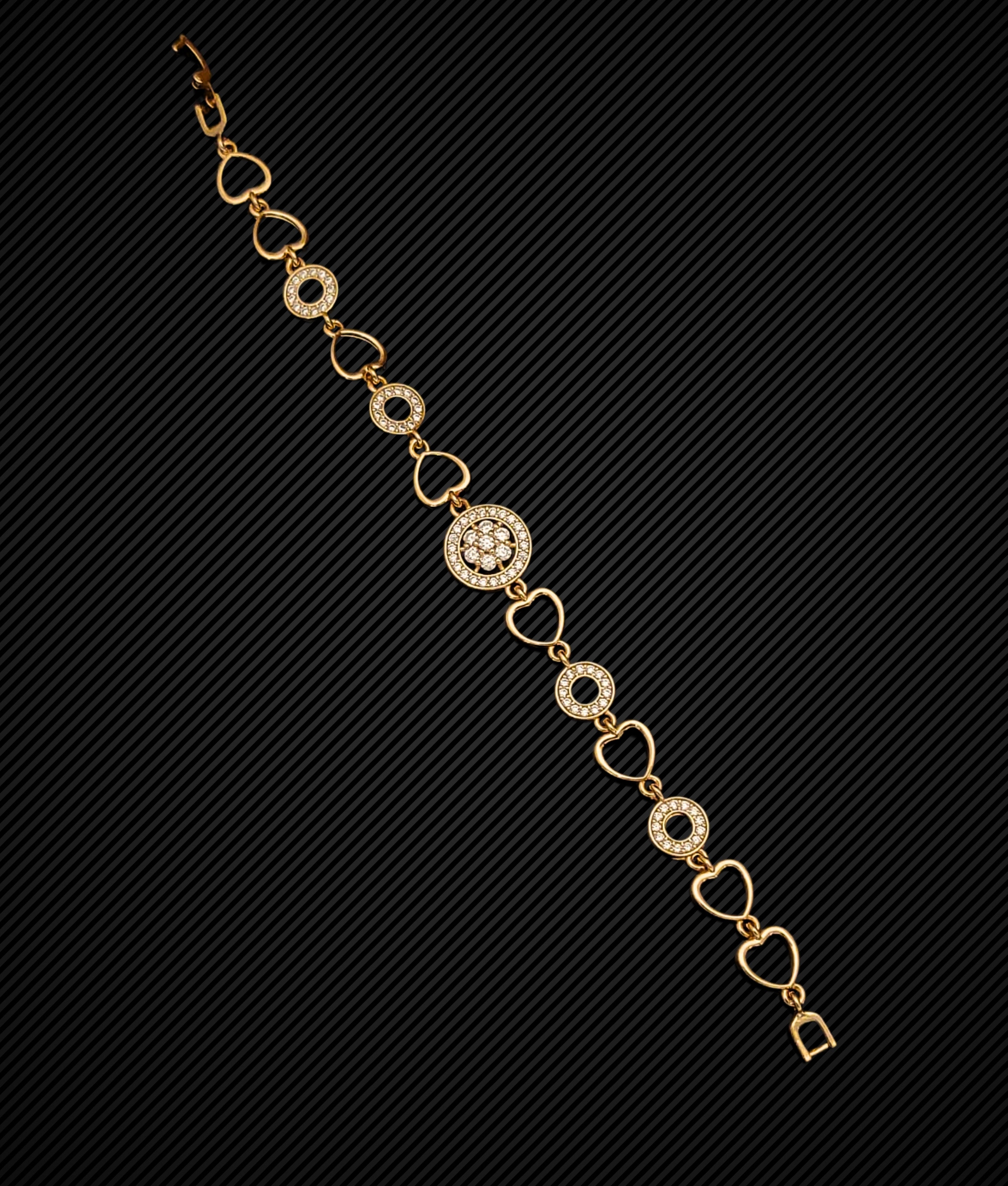 Exquisite Gold and Diamond Bracelet