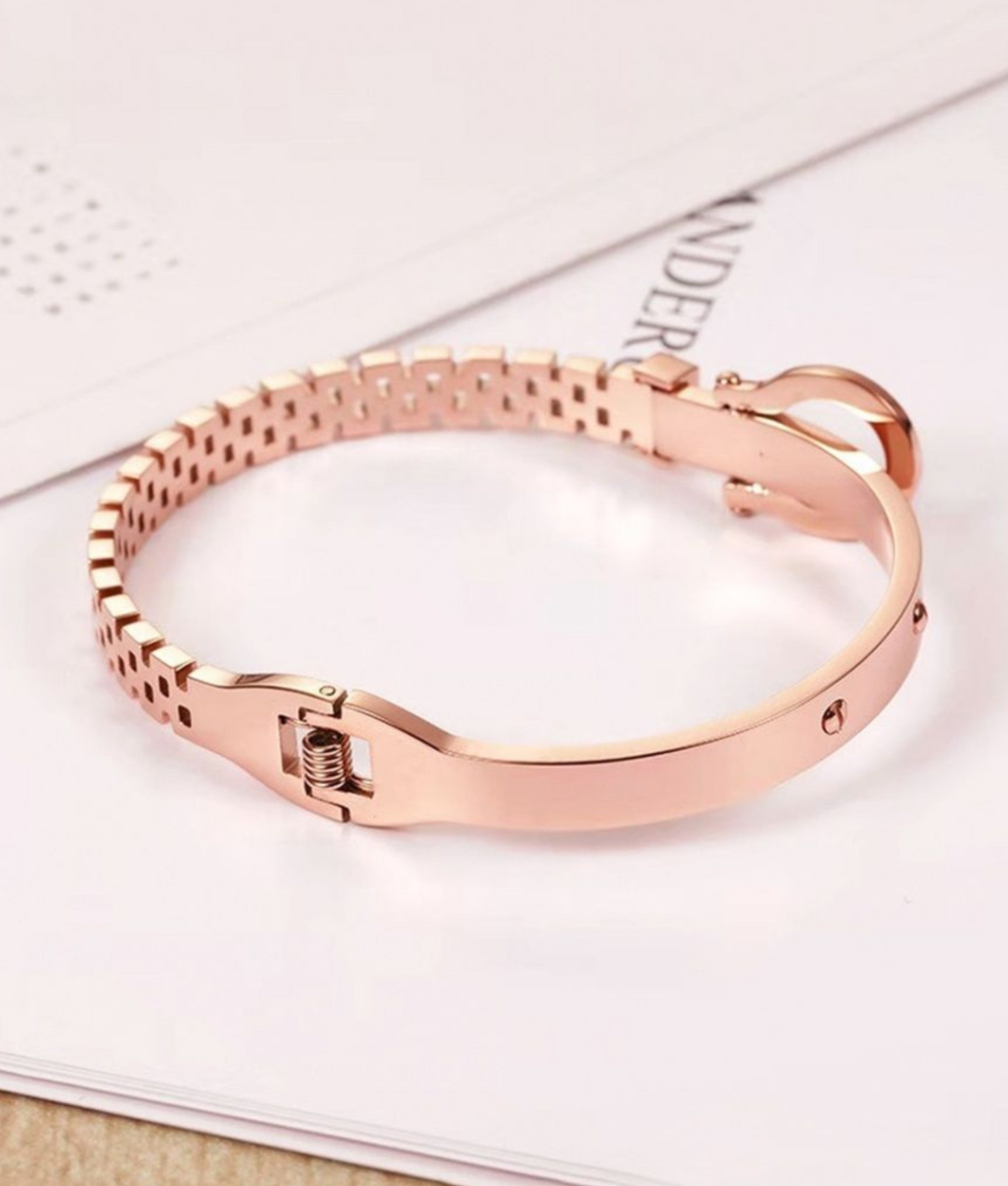 Chic Chain-Style Gold Bracelet with Elegant Studded Details