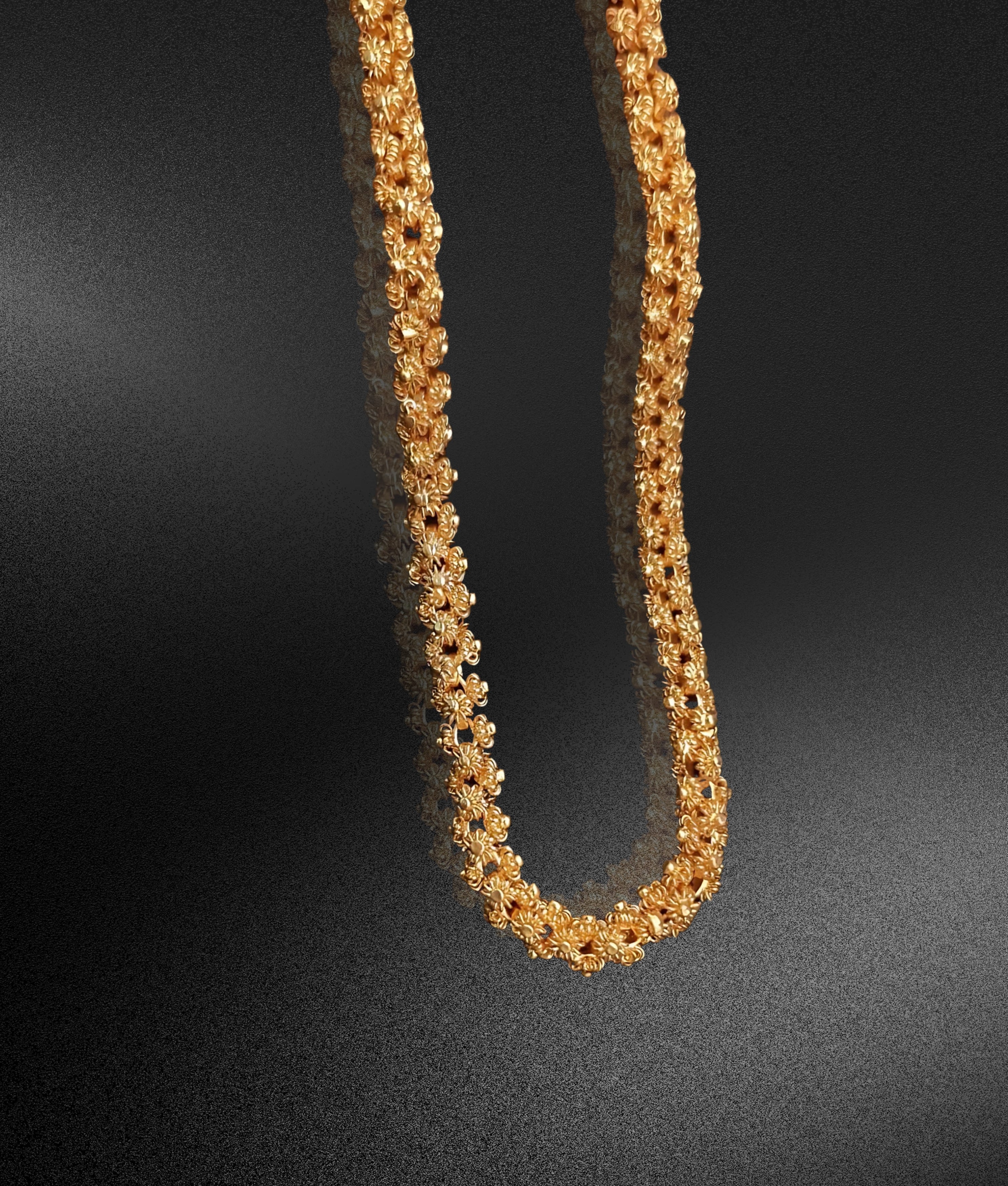 Elegant Gold Chain with Diamond Clasp