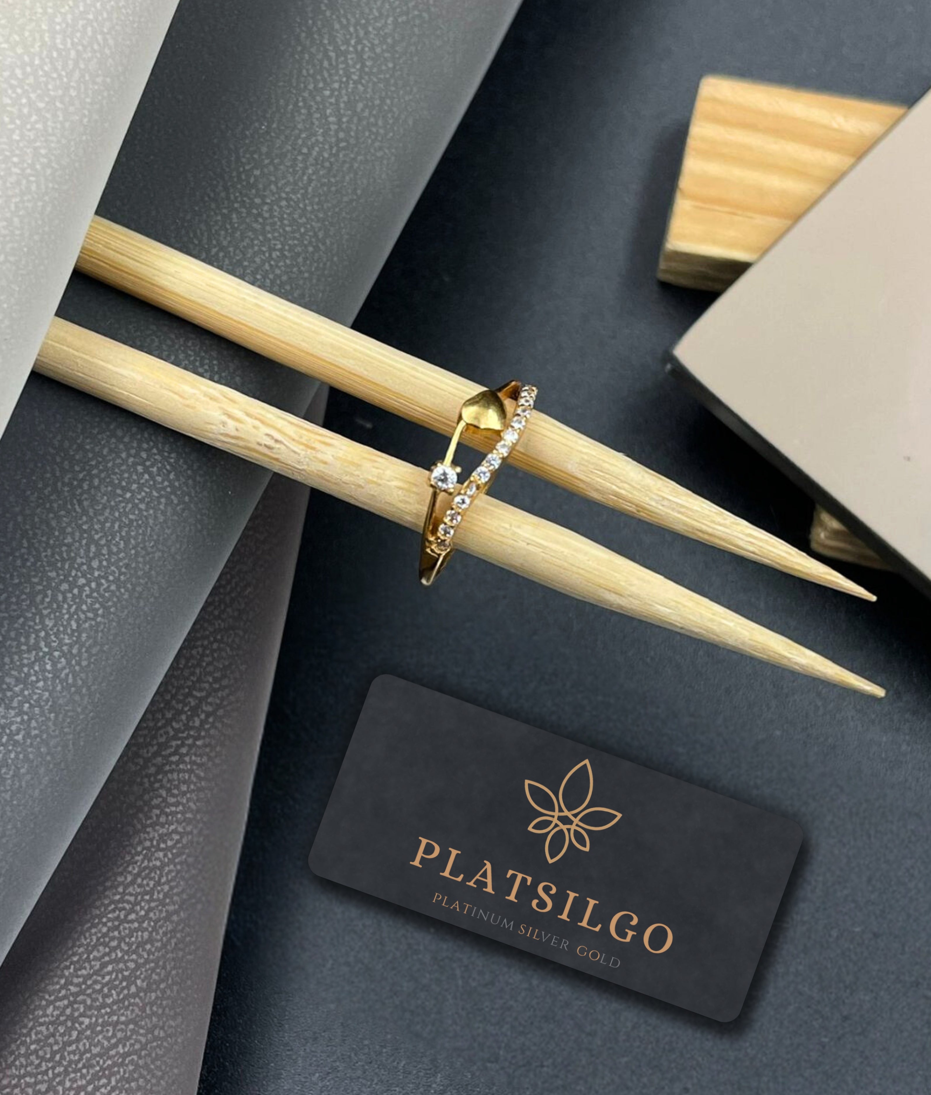 Luxurious Elegance Ring - Platsilgo